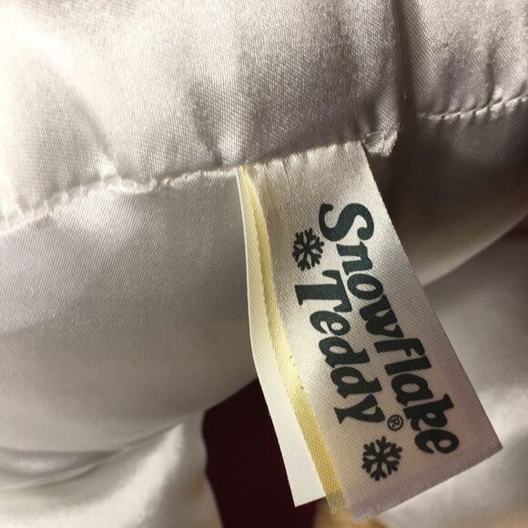 Snowflake Teddy Christmas Bears - Picture 10 of 13